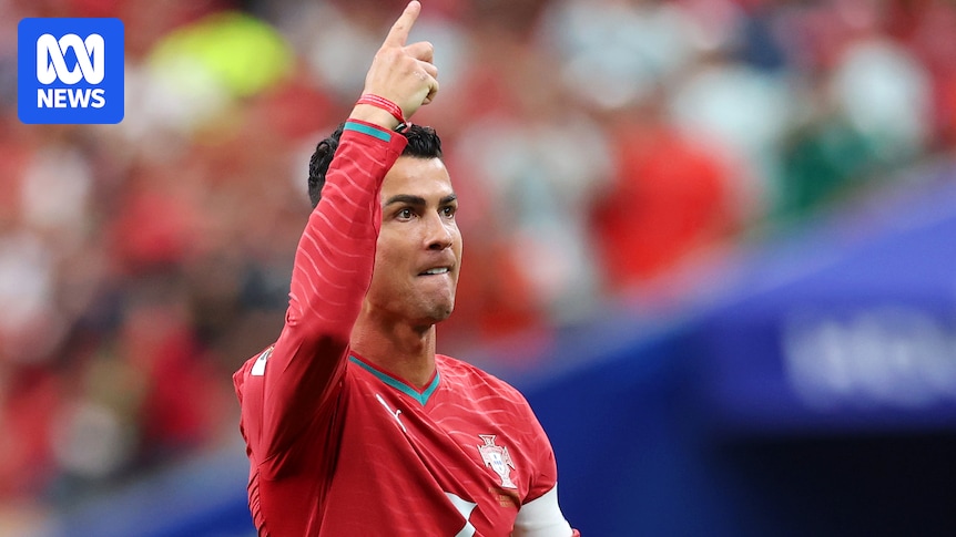 World Cup live updates: Cristiano Ronaldo returns for Portugal-Uzbekistan, England-Ghana, Panama-Croatia, Colombia-DR Congo