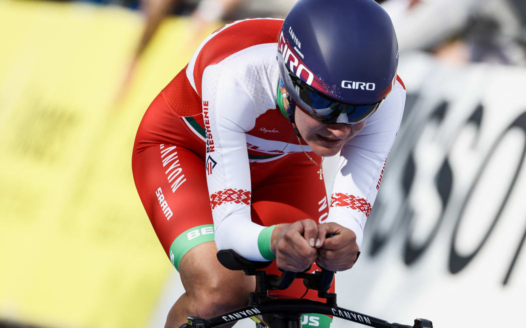 Belarus' cyclist Alena Amialiusik competes in the women' elite time trial race of the UCI World Championships Road Cycling Flanders 2021, in Bruges, on September 20, 2021. UCI World Championships Road Cycling Flanders 2021 takes place from September 19 until September 26, 2021, in several cities in the Belgian region of Flanders. (Photo by Kenzo TRIBOUILLARD / AFP)