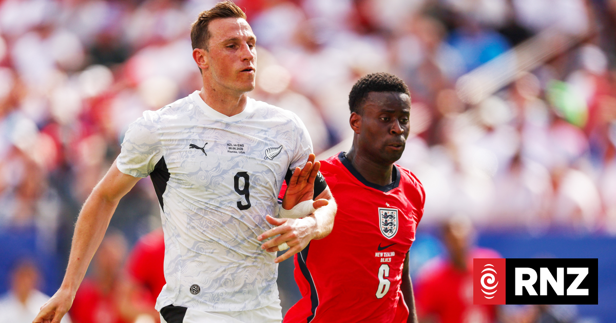 England edge All Whites in pre-Football World Cup international friendly