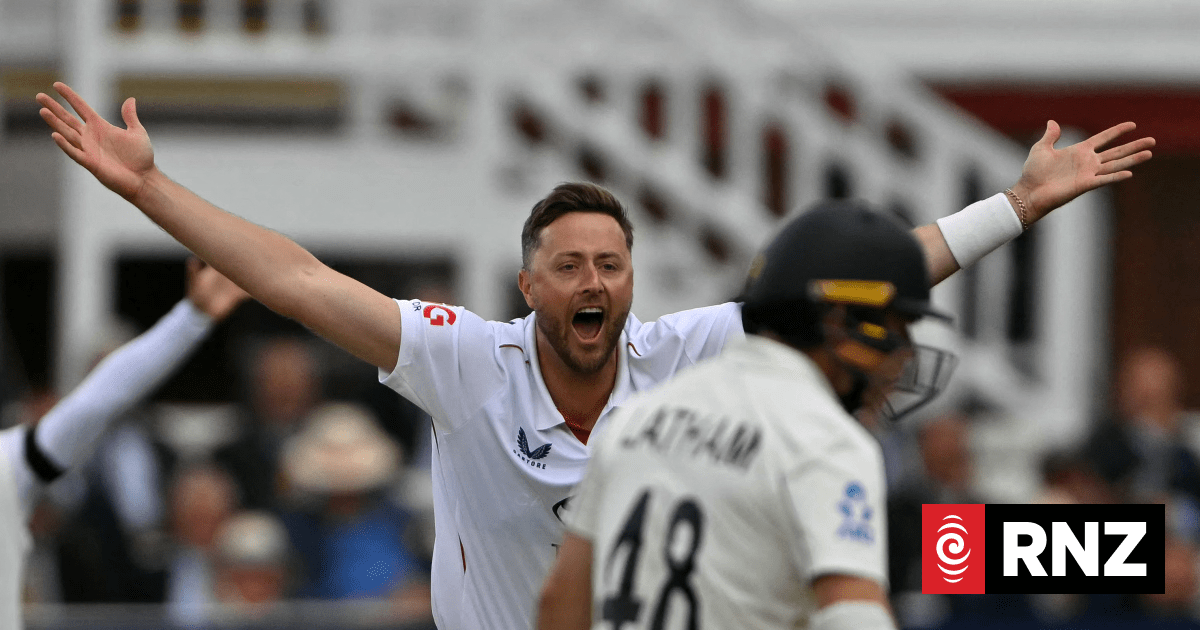 Live cricket: New Zealand Black Caps v England, first test