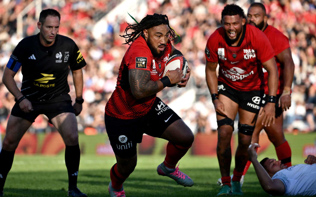 Toulon's New Zealand centre Ma'a Nonu.
