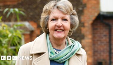 The Good Life actress Dame Penelope Keith dies aged 86 - BBC