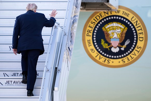 Donald Trump boards Air Force One in Geneva after attending the G7.