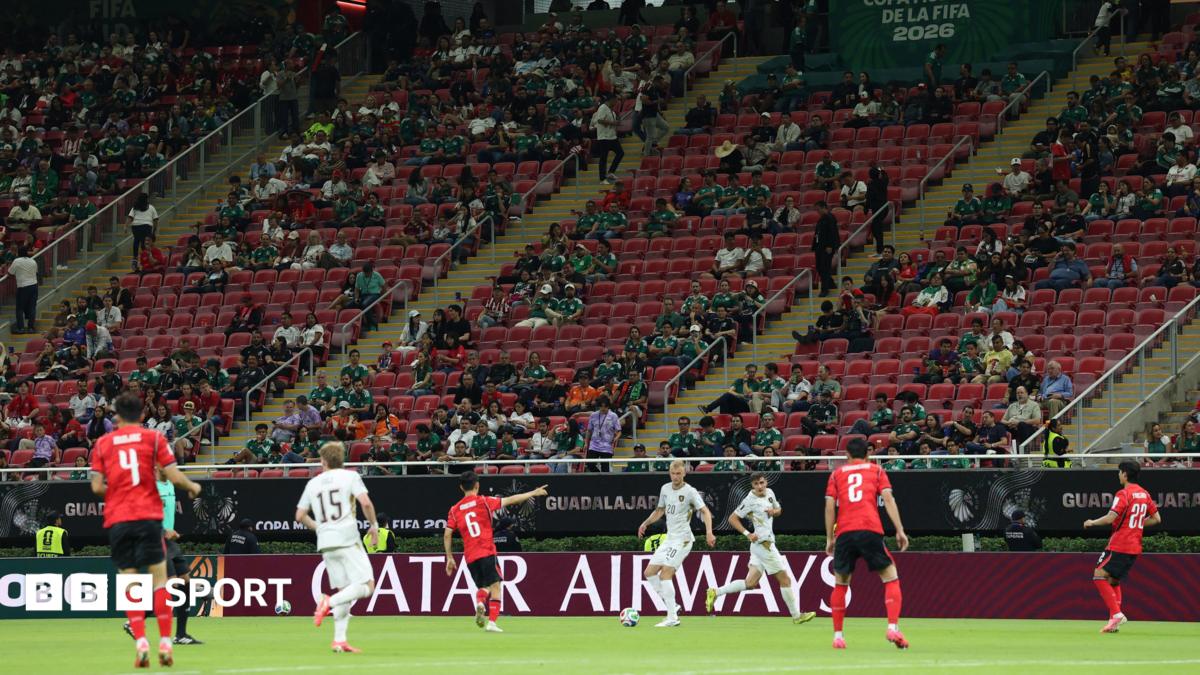 South Korea and Czech Republic play in front of a stand with a number of empty seats
