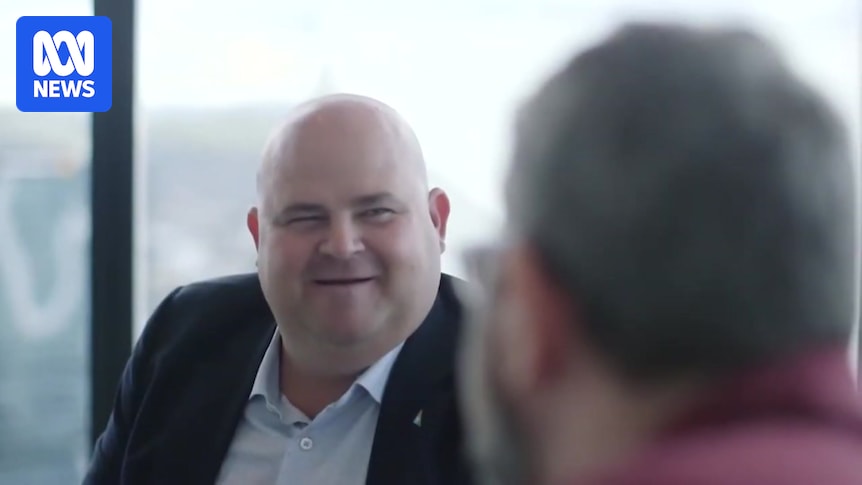 Former Queensland ALP government awarded $15m contract to politically connected company despite 'red flags'