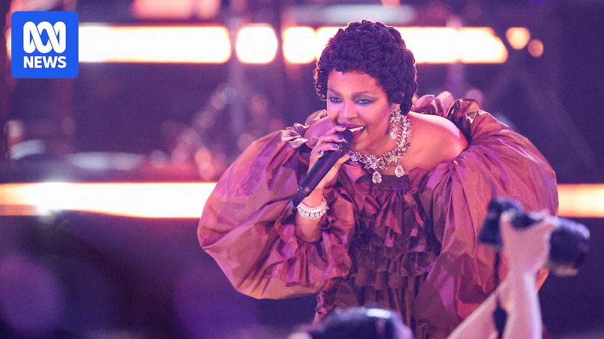 Lauryn Hill honoured with Living Legend Icon Award at BET Awards