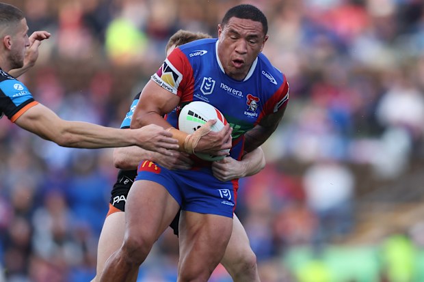 Tyson Frizell of the Knights.