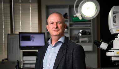 King’s Birthday Honours: Perth ophthalmologist Bill Morgan recognised for decades of saving vision