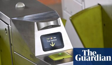 Melbourne trains finally arrive in the Myki-less era with tap-and-go payments, almost a decade after Sydney | Melbourne