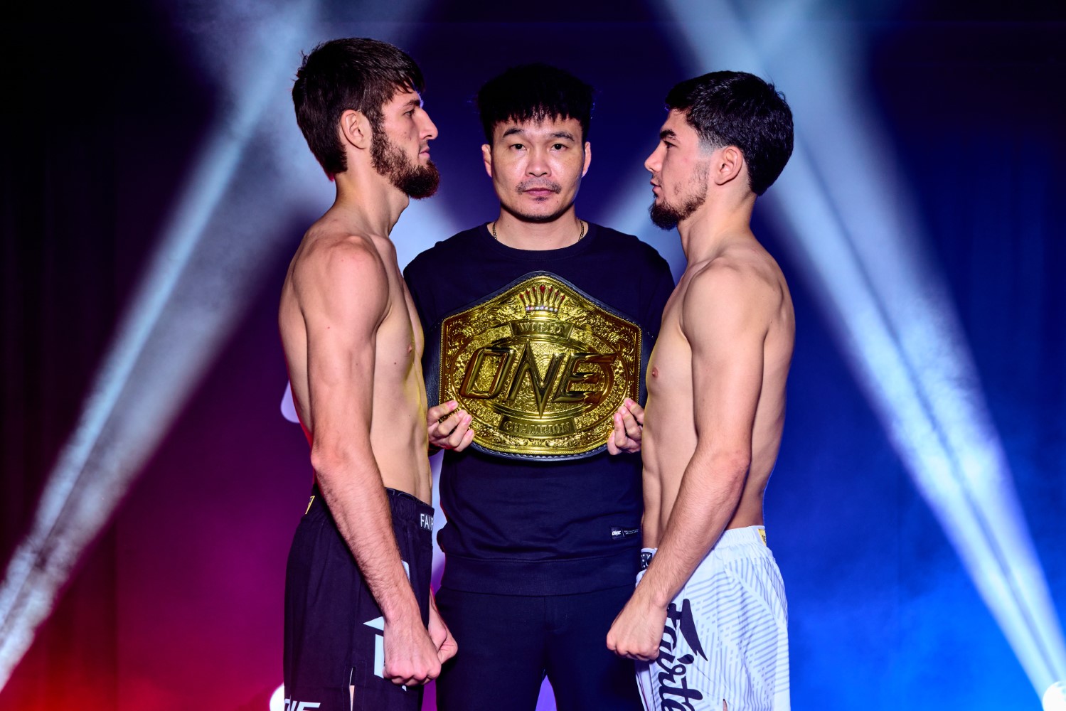 Asadula Imangazaliev and Aslamjon Ortikov face off inside Lumpinee Stadium before their vacant ONE Championship flyweight Muay Thai title fight