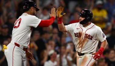 Durbin homers to break tie in the Red Sox's 6-3 win over the Yankees