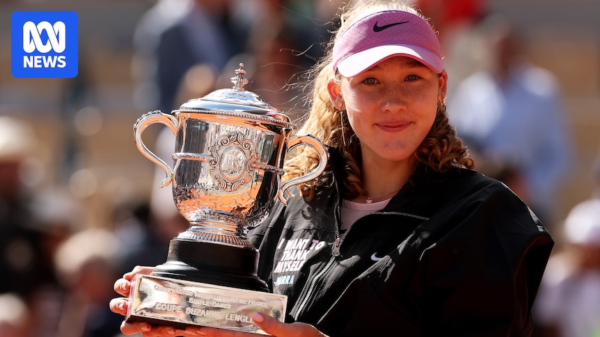 Mirra Andreeva wins French Open after defeating Maja Chwalińska 6-3, 6-2 in women's final