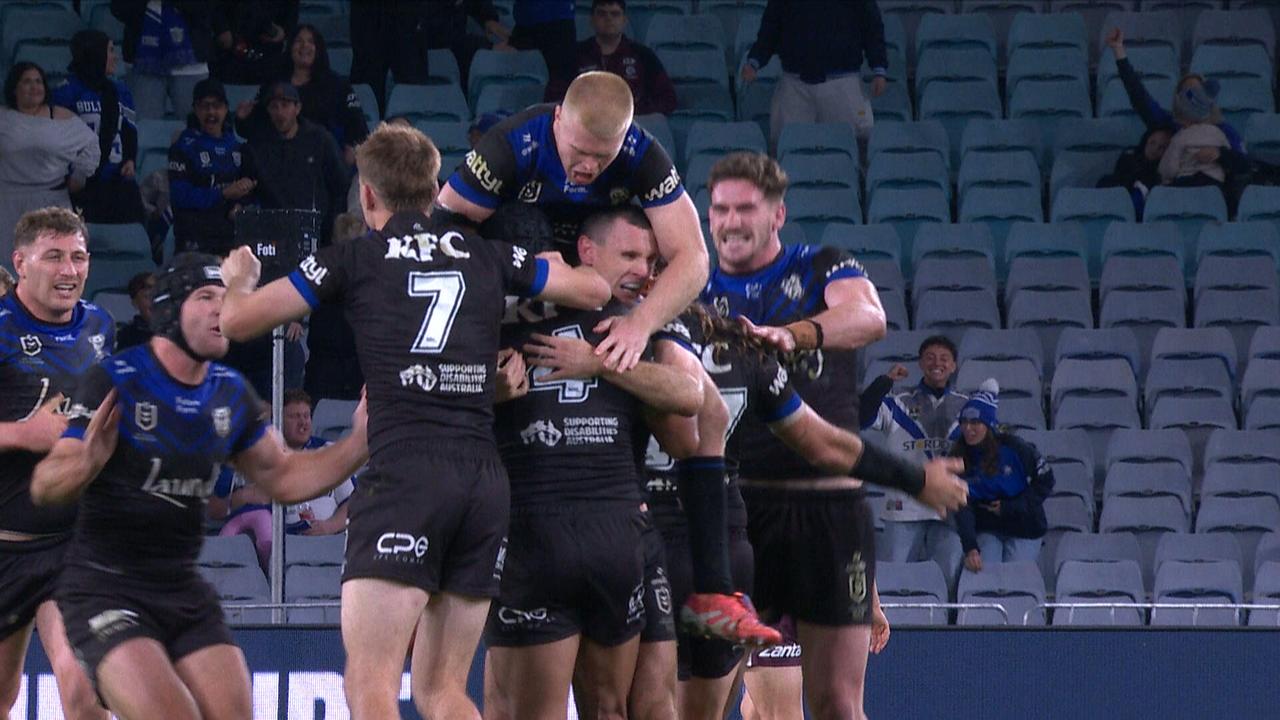 Crichton field-goal keeps Bulldogs ‘season alive’ in extra-time thriller against Sea Eagles