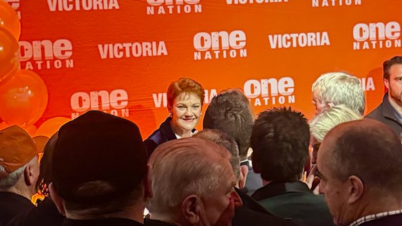 Guests swarmed Hanson for selfies at the fundraiser.