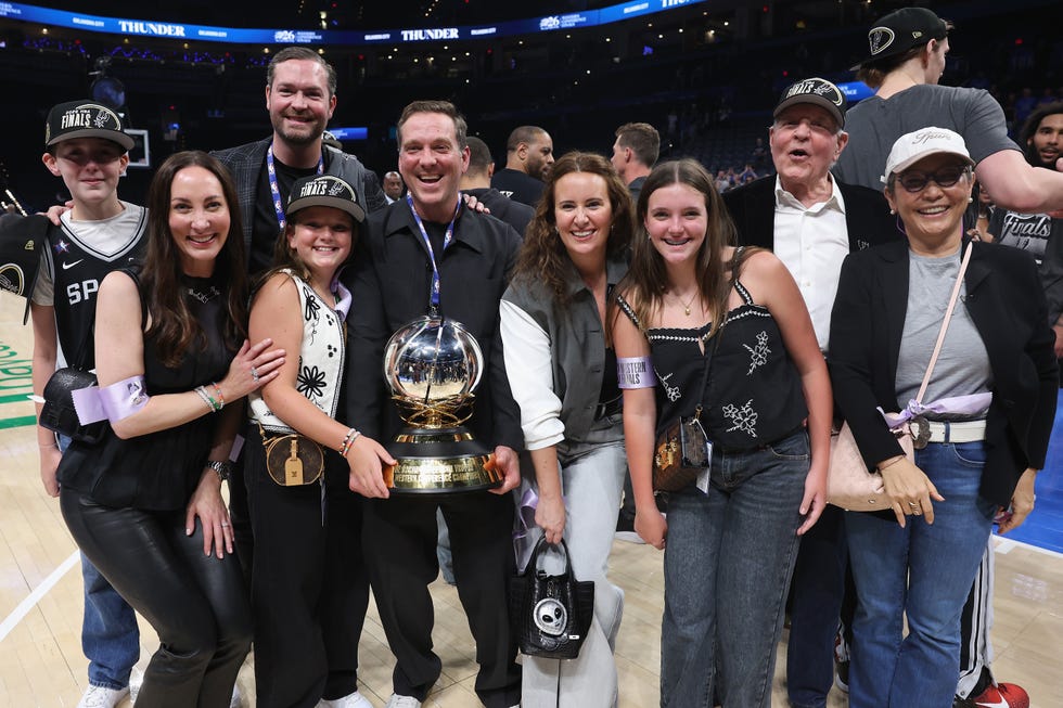 San Antonio Spurs v Oklahoma City Thunder - Game Seven