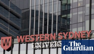 Sydney academic used AI to write SMH opinion piece urging students to avoid using tech to ‘cut corners’ | Australian universities
