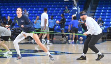 Stretch 4 Alanna Smith's Wings' prayers answered
