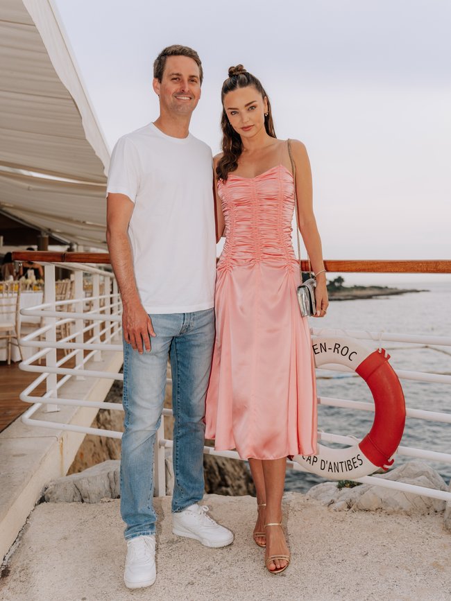 The successful couple also took the opportunity to shine a light on the charity and encouraged others to support the work of Undue Medical Debt. 