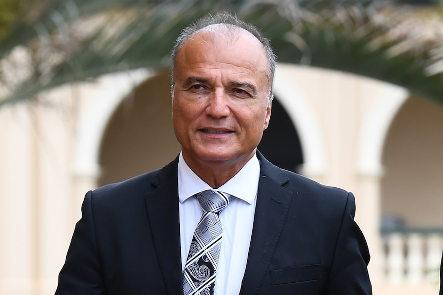 Dr Vahid Reza Adib