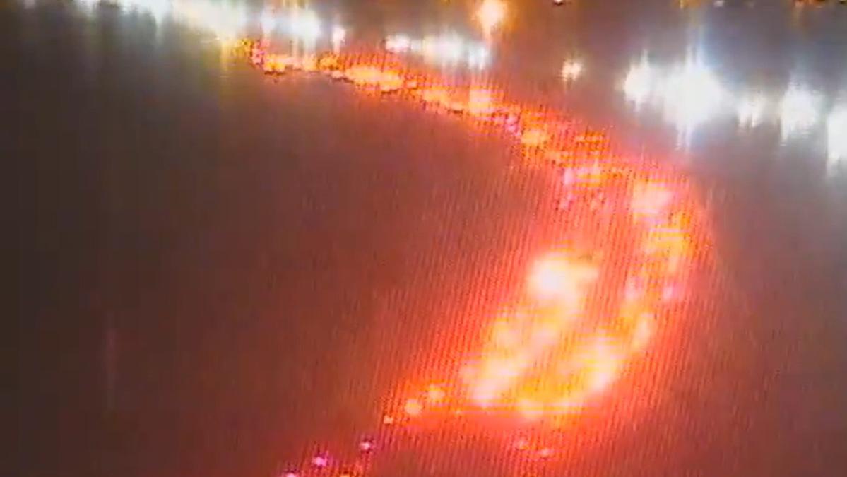 Perth traffic: Crash on Kwinana Freeway in Aubin Grove causing mayhem on rainy Sunday evening