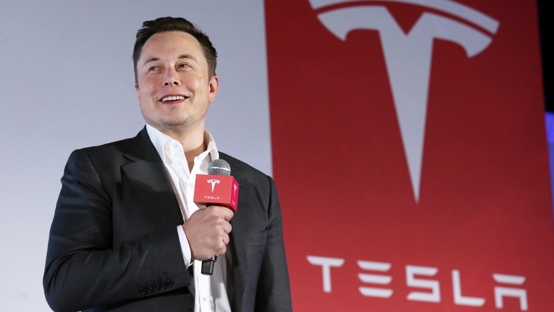 Electric vehicle giant becomes Australia’s bestselling car