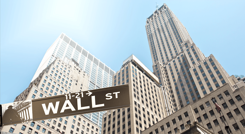 wall street buildings and sign NEW SIZE ©Shutterstock