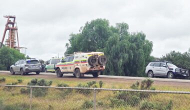 Police investigating after body found on side of Goldfields Highway near Roberts Street in Kalgoorlie-Boulder