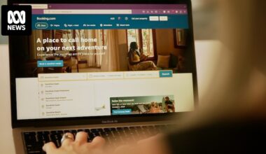 More Australians targeted by Booking.com scams, with travellers lucrative targets for criminals
