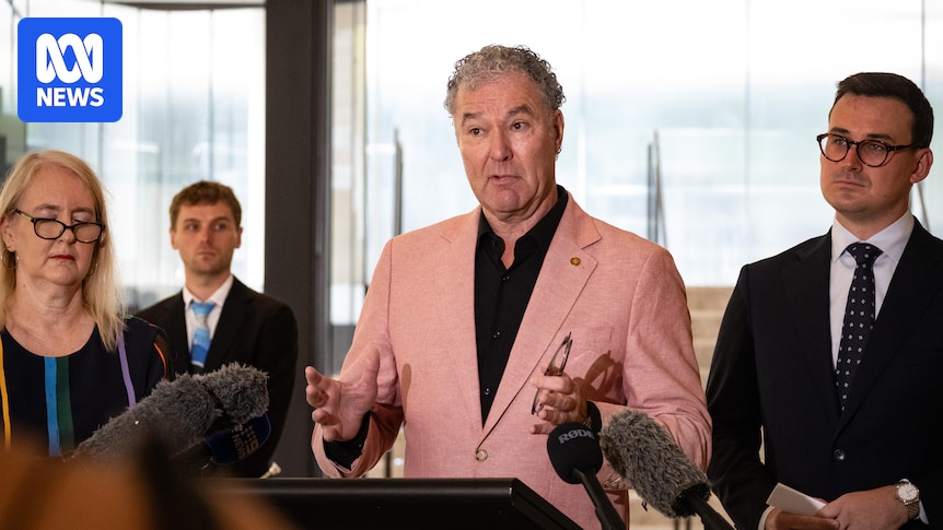 Langbroek tight-lipped over Aboriginal leadership changes dubbed 'Project Invisibility'