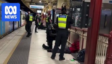 Teenagers, male arrested after machete brawl at Melbourne's Flinders Street Station