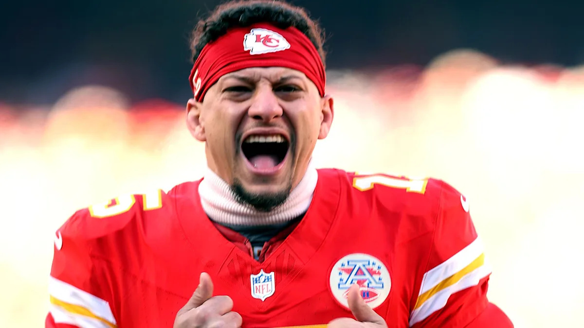 Mahomes to become NFL's first $500m player