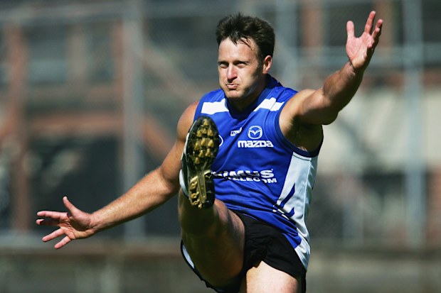 North Melbourne's Saverio Rocca in 2005.