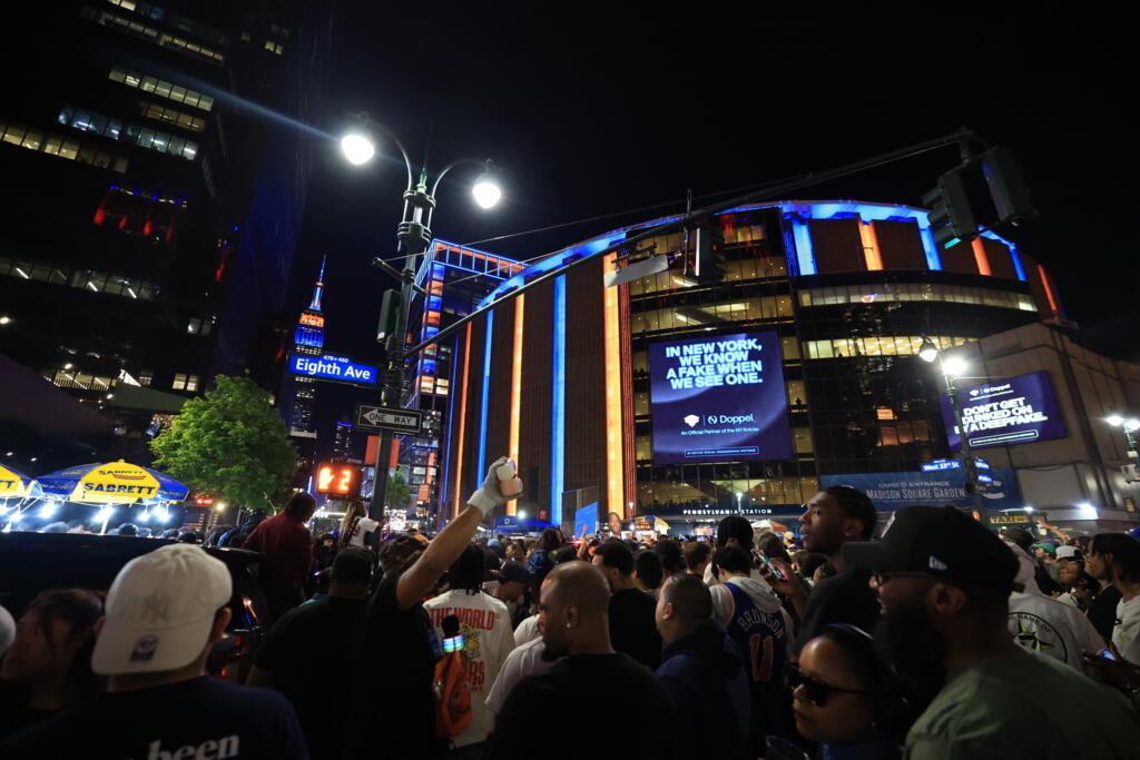 Analysts have described the Knicks as a unifying force for New York