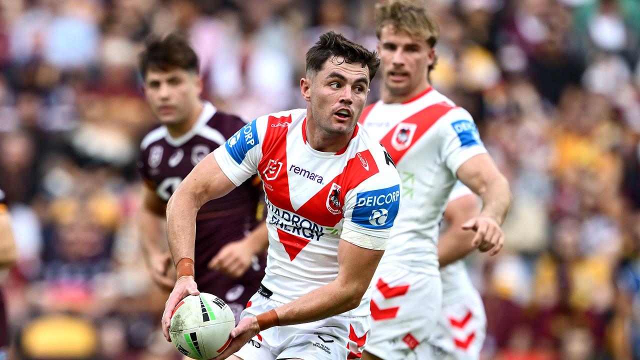 LIVE NRL: Dragons aiming to go back-to-back against in-form Sharks outfit
