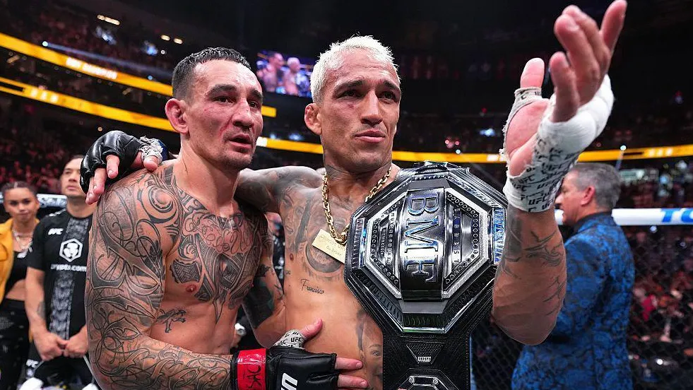 Charles Oliveira says Conor McGregor ducked him in UFC return fight