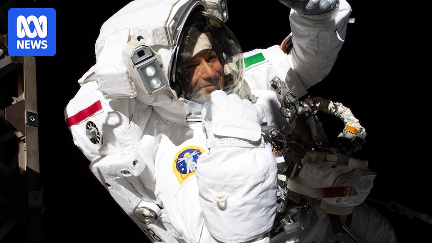 Artemis III pilot Luca Parmitano recalls witnessing 'devastating' Black Summer bushfires from space