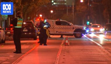 Police investigate fatal shooting in Melbourne suburb of Ascot Vale
