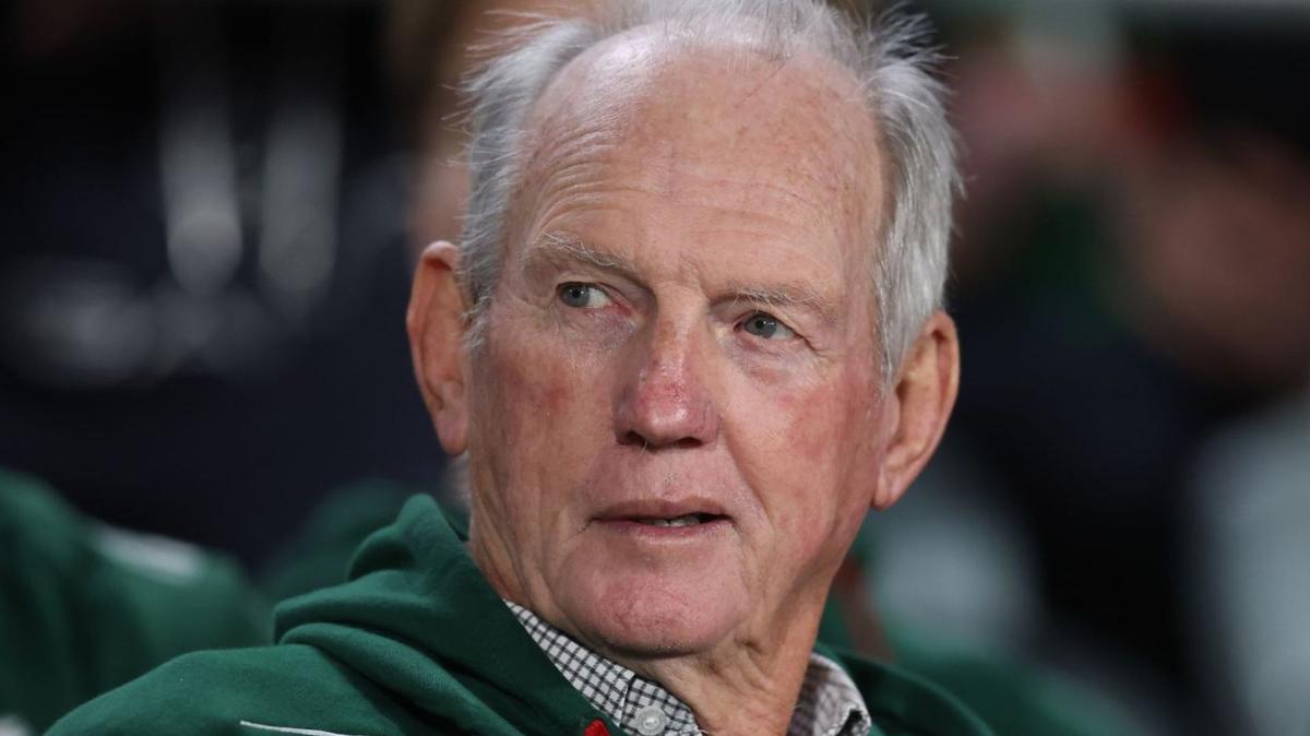 Master NRL coach Wayne Bennett launches another Bunker attack