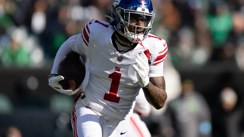 Jan 5, 2025; Philadelphia, Pennsylvania, USA; New York Giants wide receiver Malik Nabers (1) runs with the ball against the <a class="link " href="https://sports.yahoo.com/nfl/teams/philadelphia/" data-i13n="sec:content-canvas;subsec:anchor_text;elm:context_link" data-ylk="slk:Philadelphia Eagles;sec:content-canvas;subsec:anchor_text;elm:context_link;itc:0" data-yga="{"yLinkElement":"context_link","yModuleName":"content-canvas","yLinkText":"Philadelphia Eagles","ySubModuleName":"anchor_text","yHasCommerce":false}">Philadelphia Eagles</a> during the first quarter at Lincoln Financial Field. Mandatory Credit: Bill Streicher-Imagn Images© Bill Streicher-Imagn Images