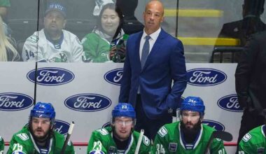Canucks hire Manny Malhotra as head coach