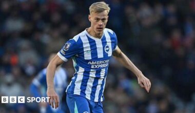 Jan Paul van Hecke in action for Brighton
