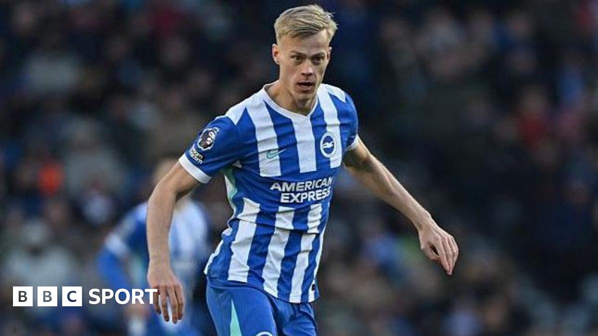 Jan Paul van Hecke in action for Brighton