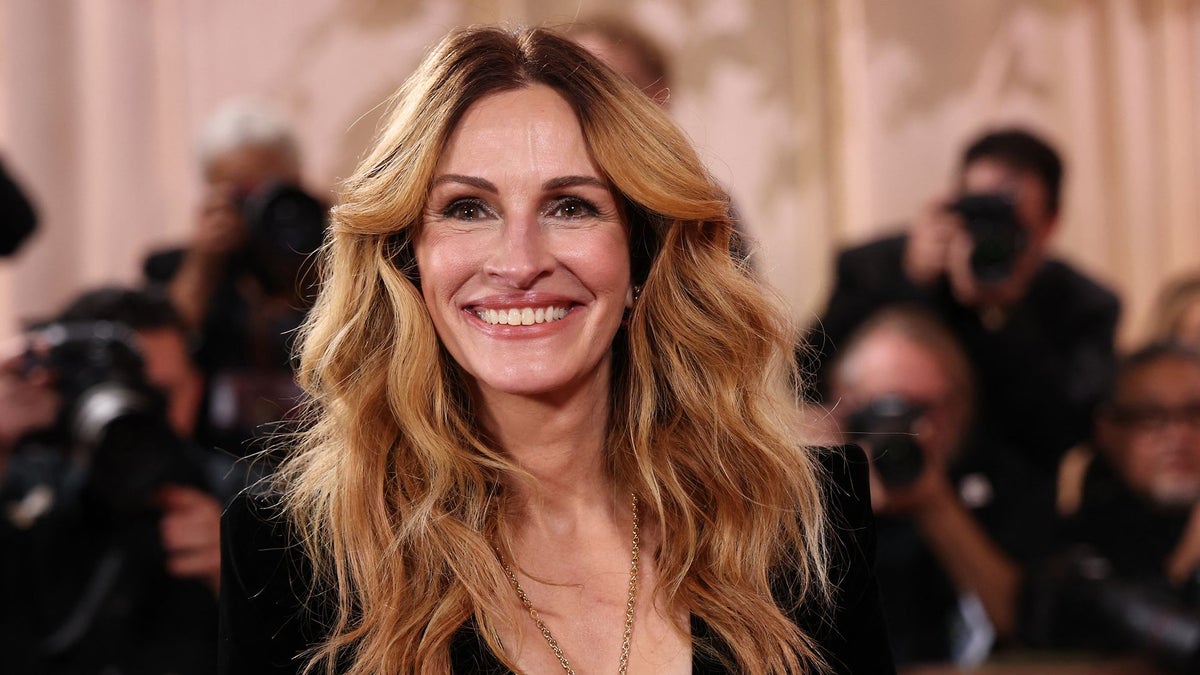 Julia Roberts makes rare family appearance as son Henry turns 19