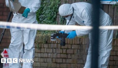 Man taken to hospital with serious injuries after Belfast stabbing - BBC