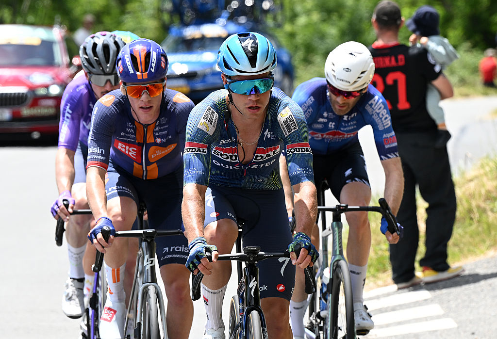 2026 Tour Auvergne-Rh&ocirc;ne-Alpes stage 5: the early break