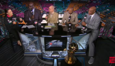San Antonio Mayor Gina Ortiz Jones gives Charles Barkley churros ahead of Spurs-Knicks Game 1