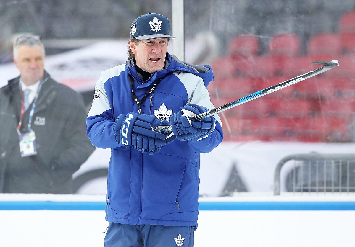 NHL clears Babcock to return to coach after investigation