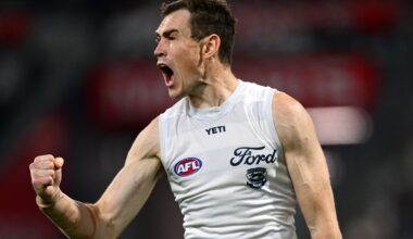 White wash: Cats ride seven-goal blitz to bring down Suns