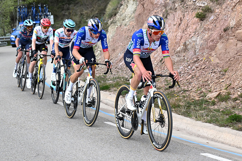 2026 Volta a Catalunya: Remco Evenepoel leads Florian Lipowitz on a mountain stage