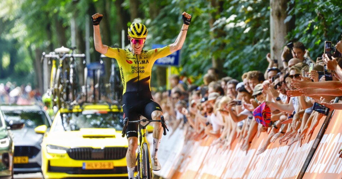 Wilco Kelderman crowned Dutch National Champion after stunning solo victory - Team Visma | Lease a Bike